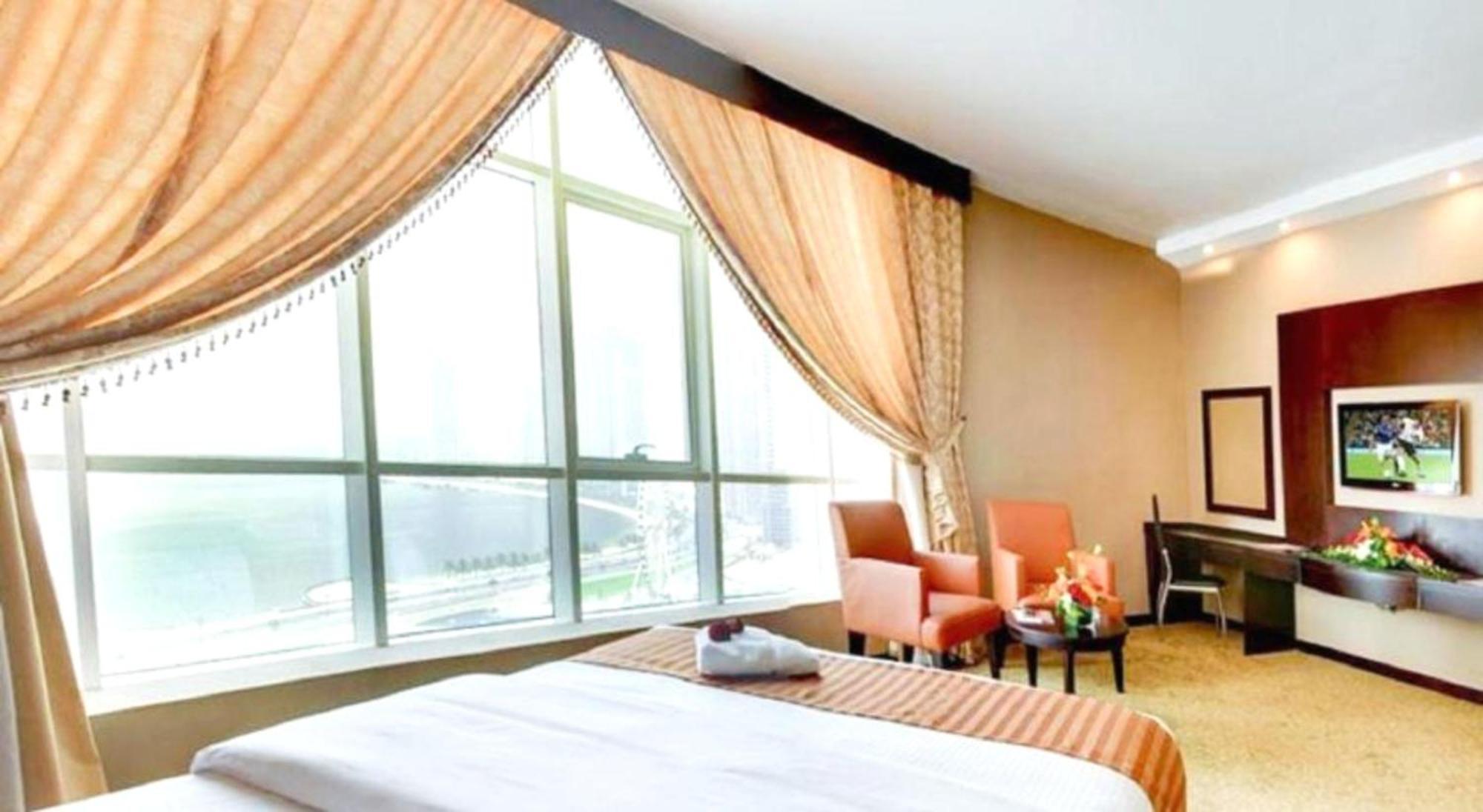 Aryana Hotel Sharjah Buitenkant foto