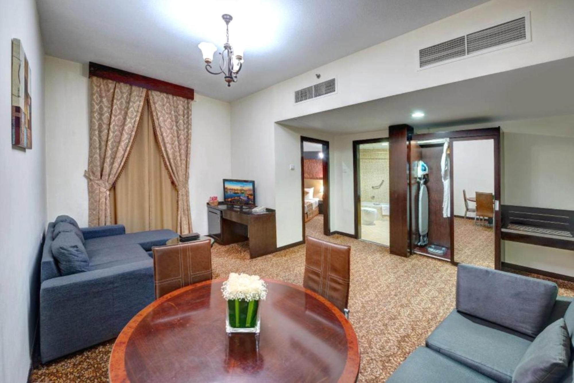 Aryana Hotel Sharjah Buitenkant foto