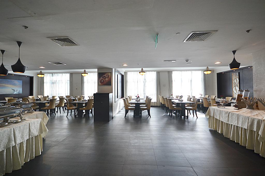 Aryana Hotel Sharjah Buitenkant foto